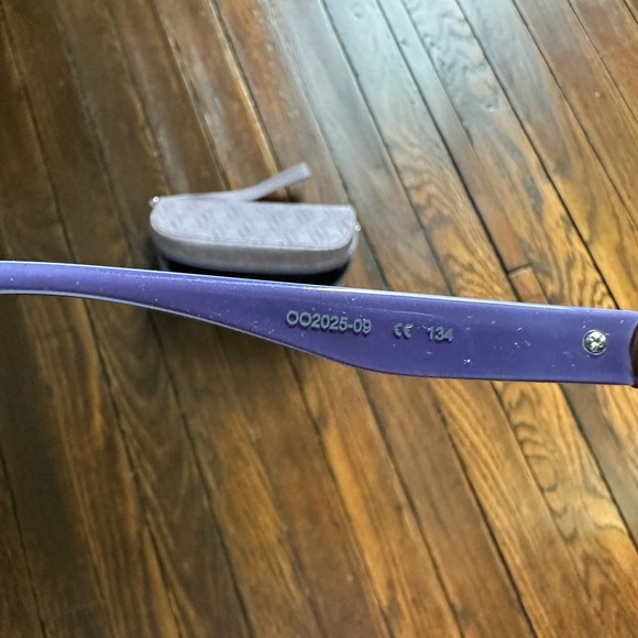 Oakley Brown Sunglasses with Case - Picture 3 of 6